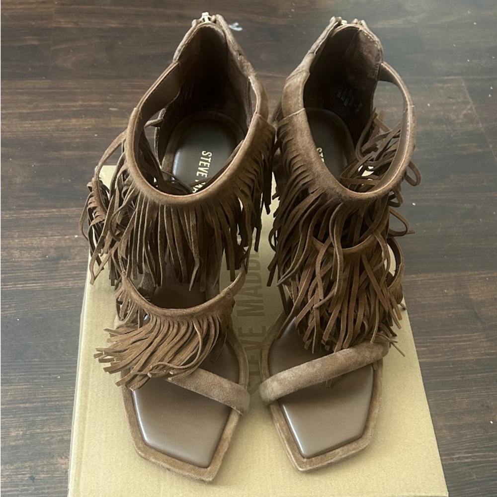 NWT Steve Madden Fringzy Stiletto Sandal (Women)